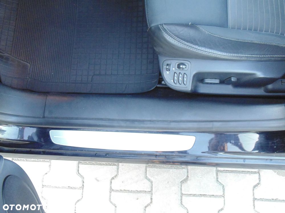 Renault Latitude 2.0 dCi Initiale - 38