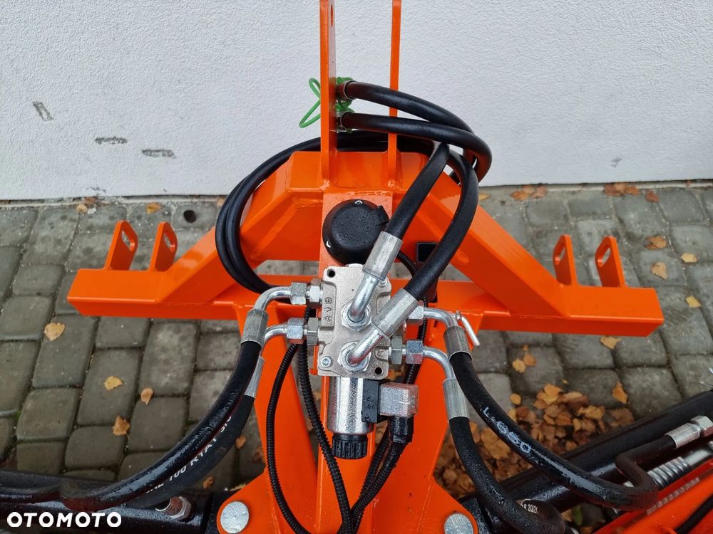 Pług śnieżny składany strzałkowy komunalny hydrauliczny V lekki - 4