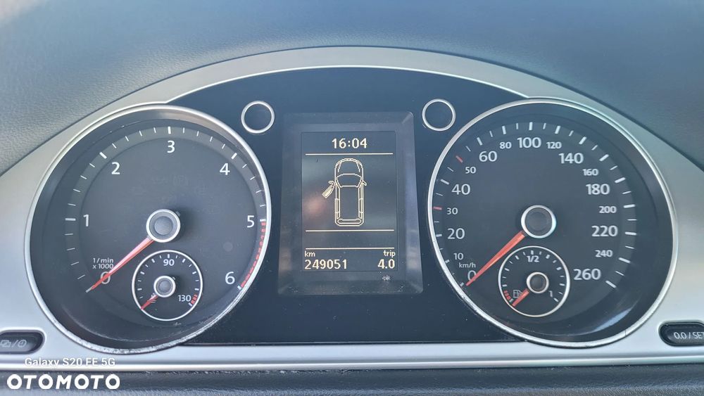 Volkswagen Passat 2.0 TDI DSG Highline - 12