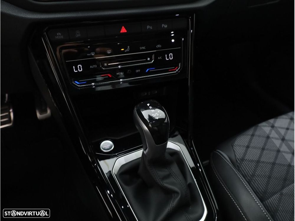 VW T-Roc 2.0 TDI R-Line DSG - 22