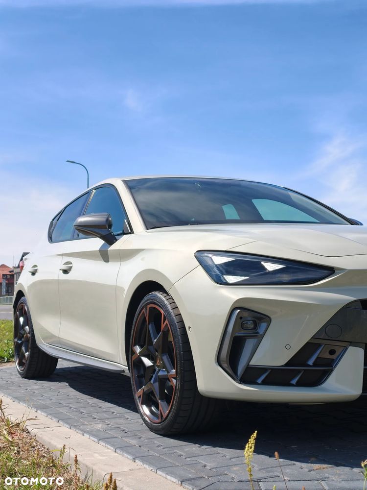 Cupra Leon 1.5 eTSI DSG - 2
