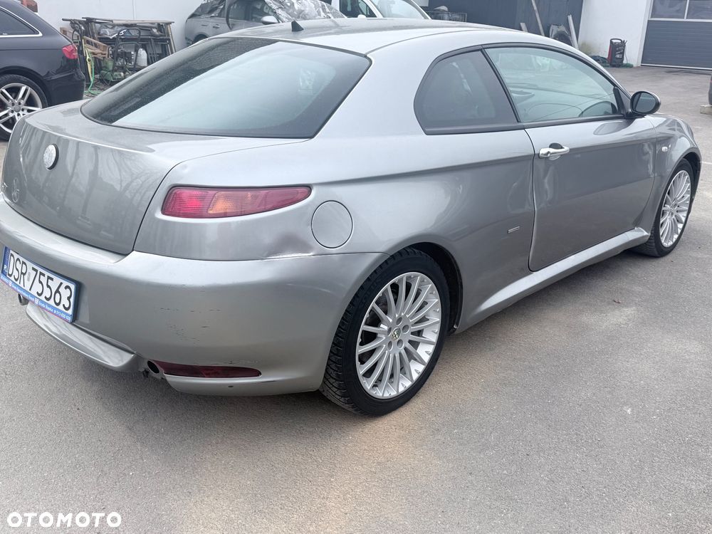 Alfa Romeo GT - 4