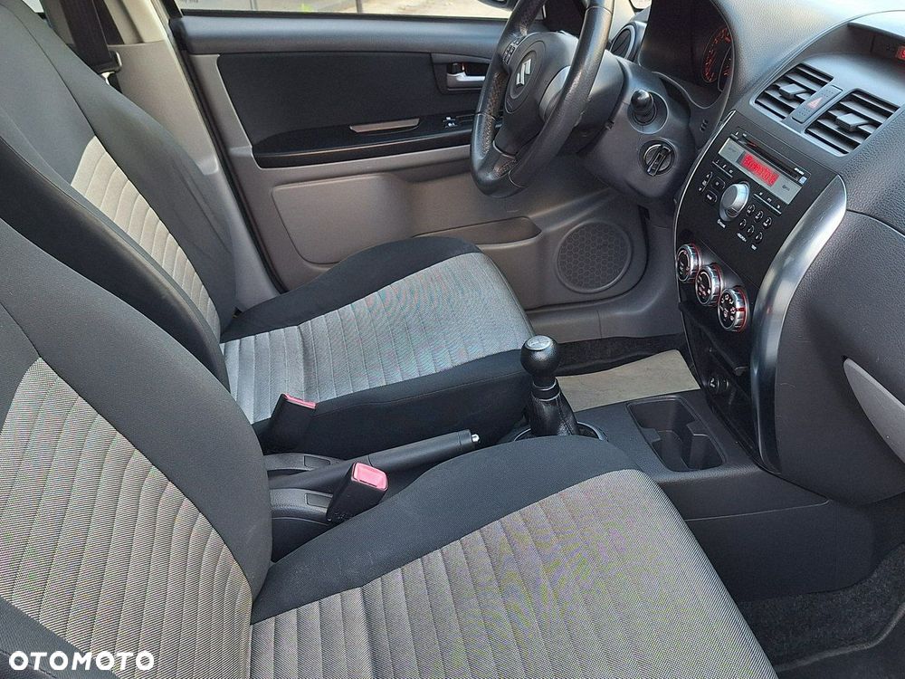 Suzuki SX4 - 8