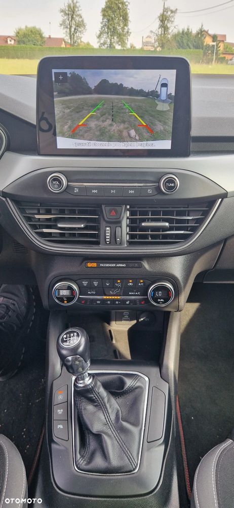Ford Focus 1.5 EcoBlue Connected - 9