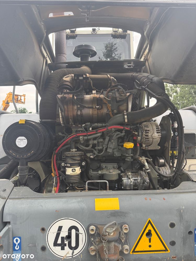 Liebherr L526 - 18