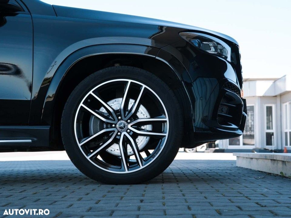 Mercedes-Benz GLS - 9