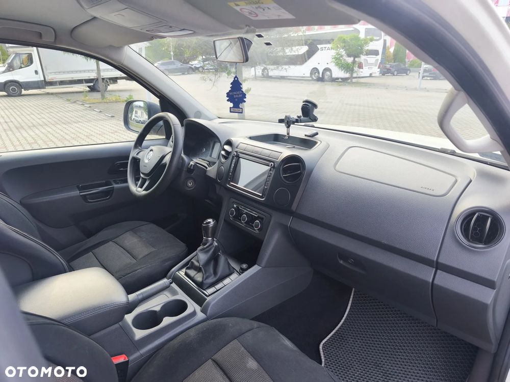 Volkswagen Amarok - 13