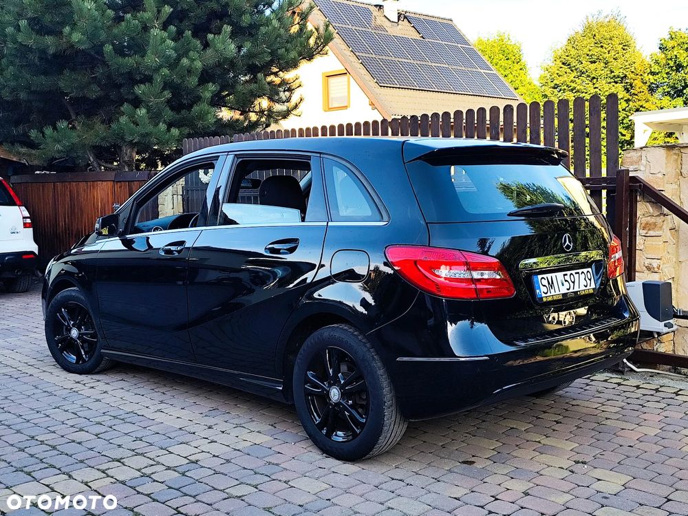 Mercedes-Benz B-Class 2012 photo 3
