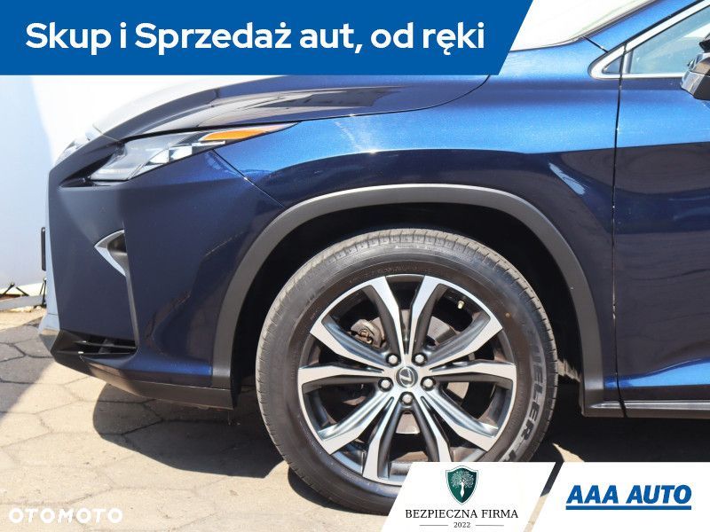 Lexus RX - 15