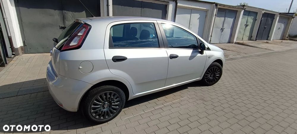 Fiat Punto 1.4 Young - 3