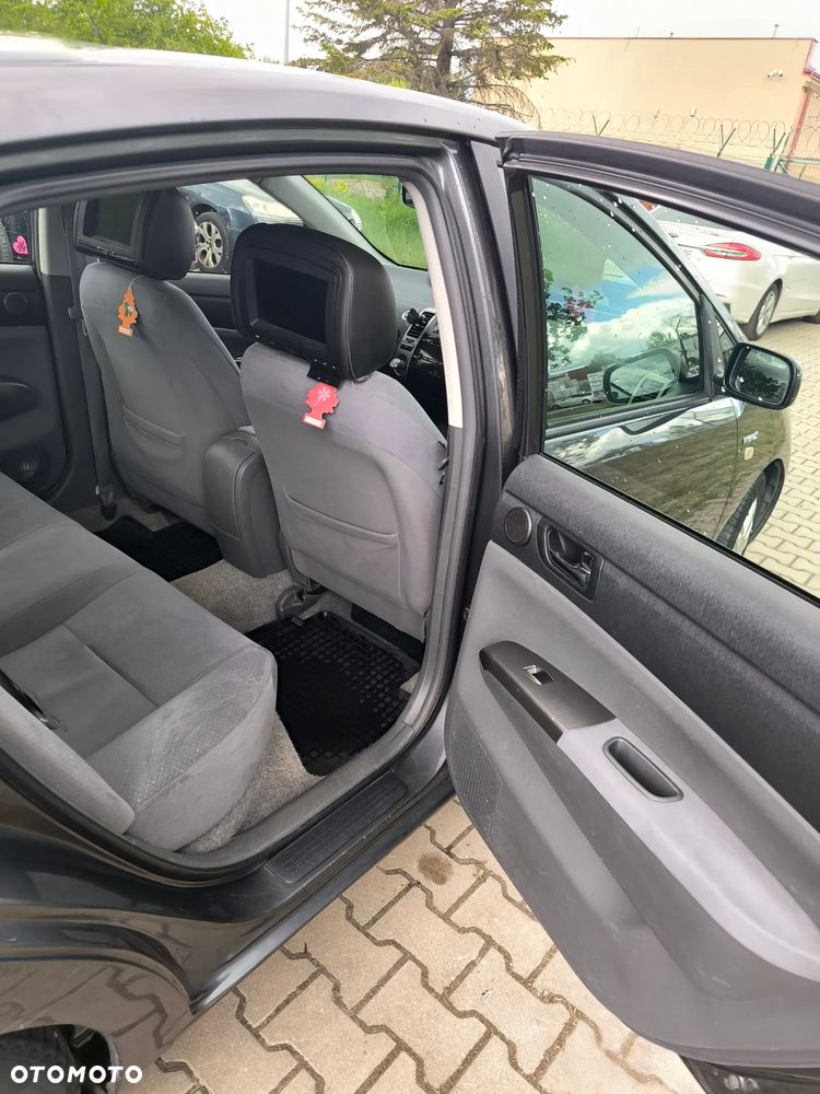 Toyota Prius - 15