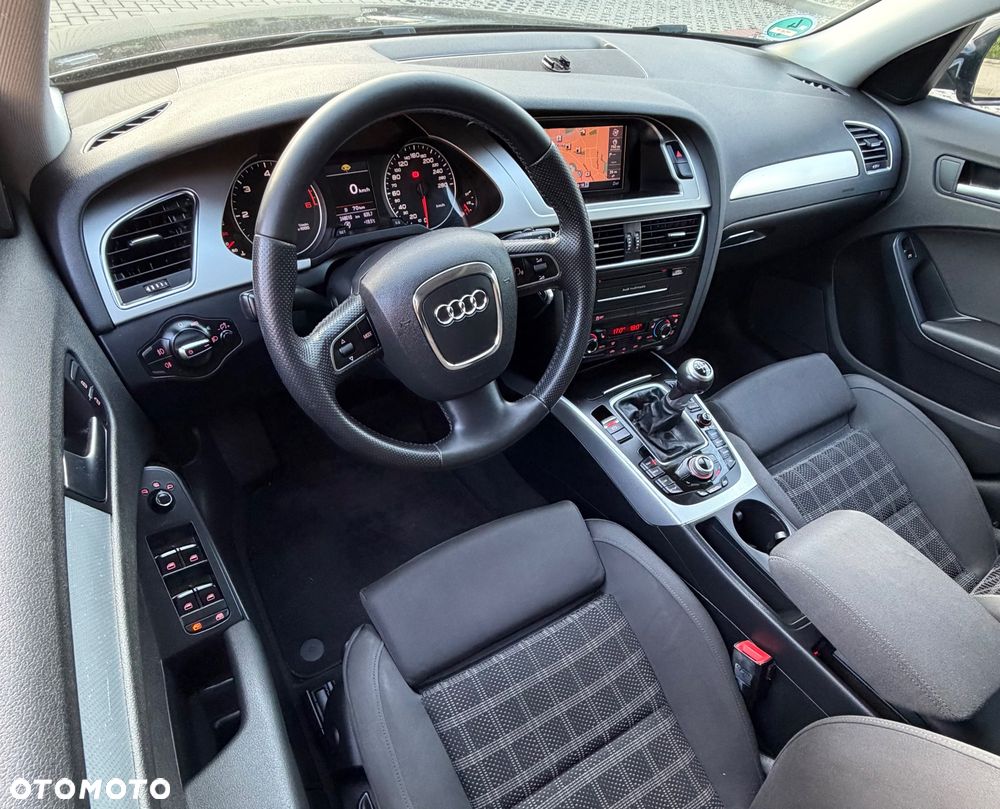 Audi A4 Avant 2.0 TDI DPF Ambiente - 27