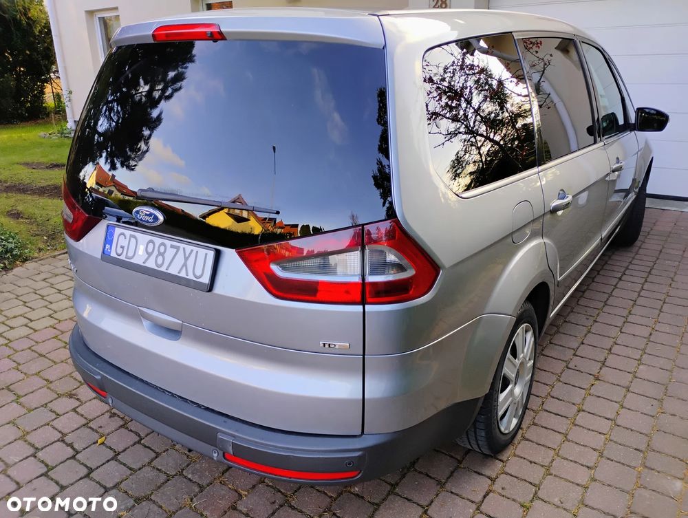 Ford Galaxy - 3