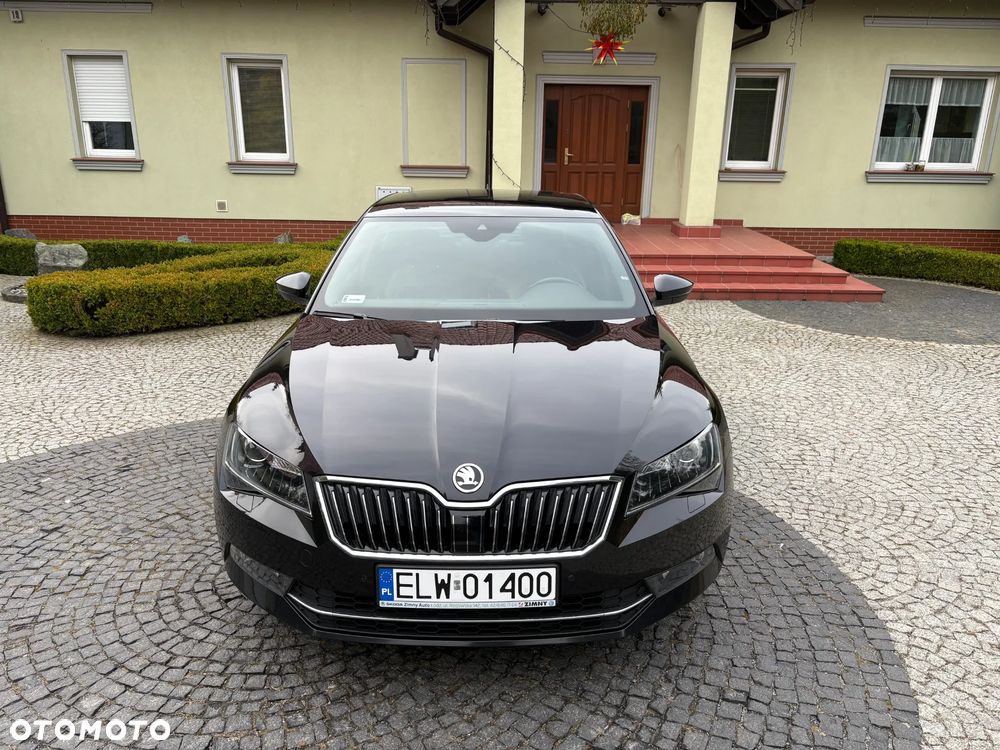 Skoda Superb 2.0 TDI 4x4 L&K DSG - 2