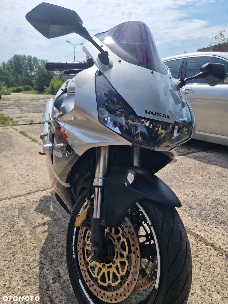 Honda CBR - 3