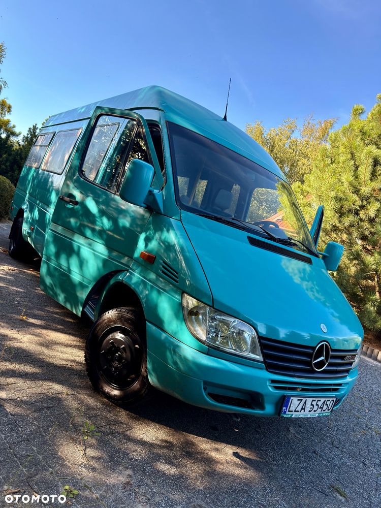 Mercedes-Benz Sprinter - 1