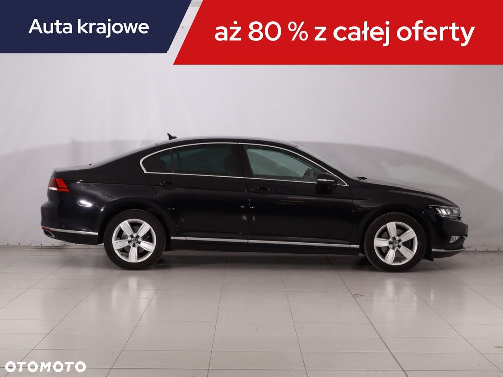 Volkswagen Passat - 8