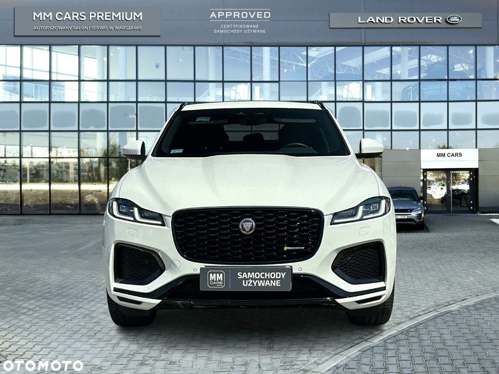 Jaguar F-Pace - 8