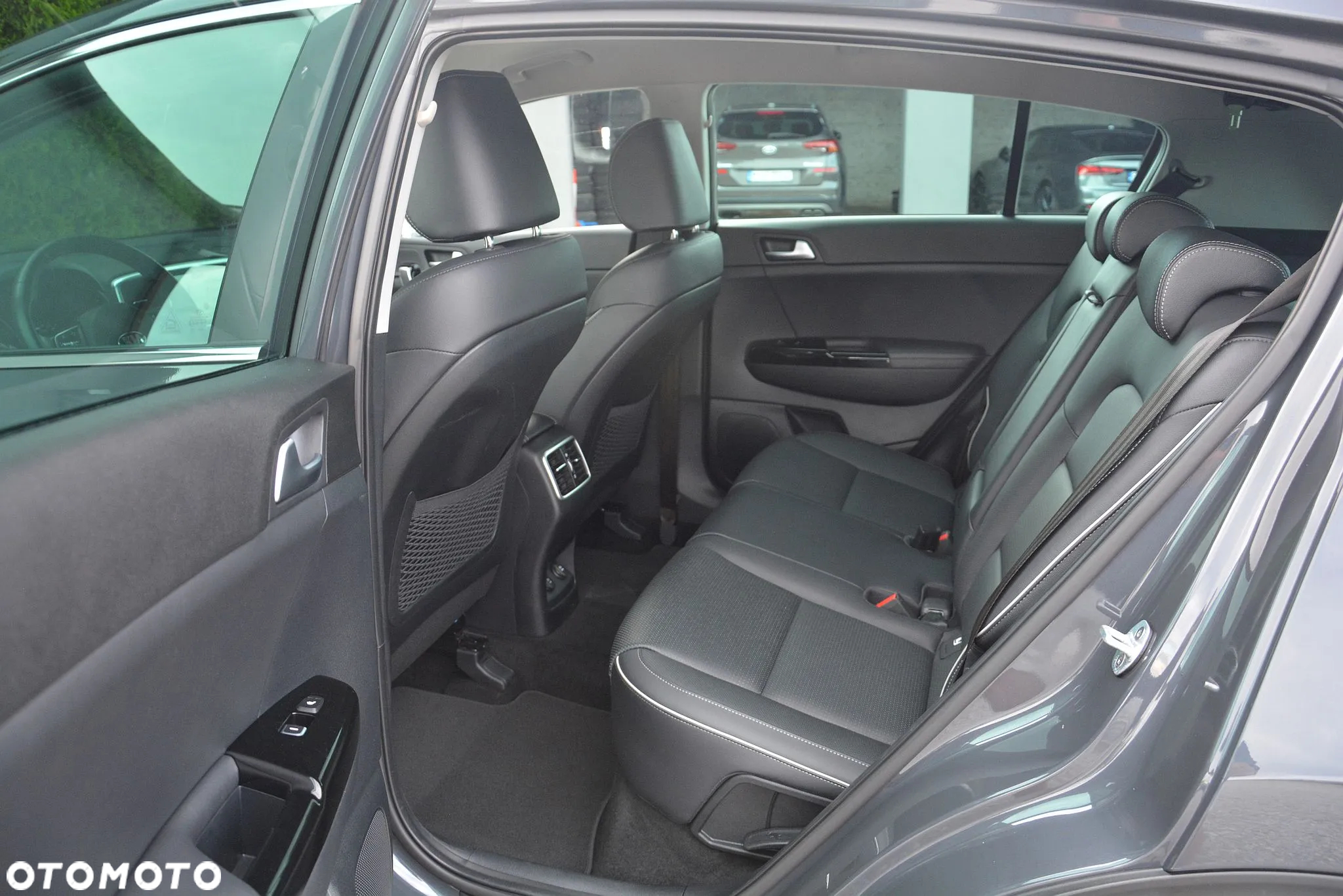 Kia Sportage 1.6 GDI 2WD SPIRIT - 13