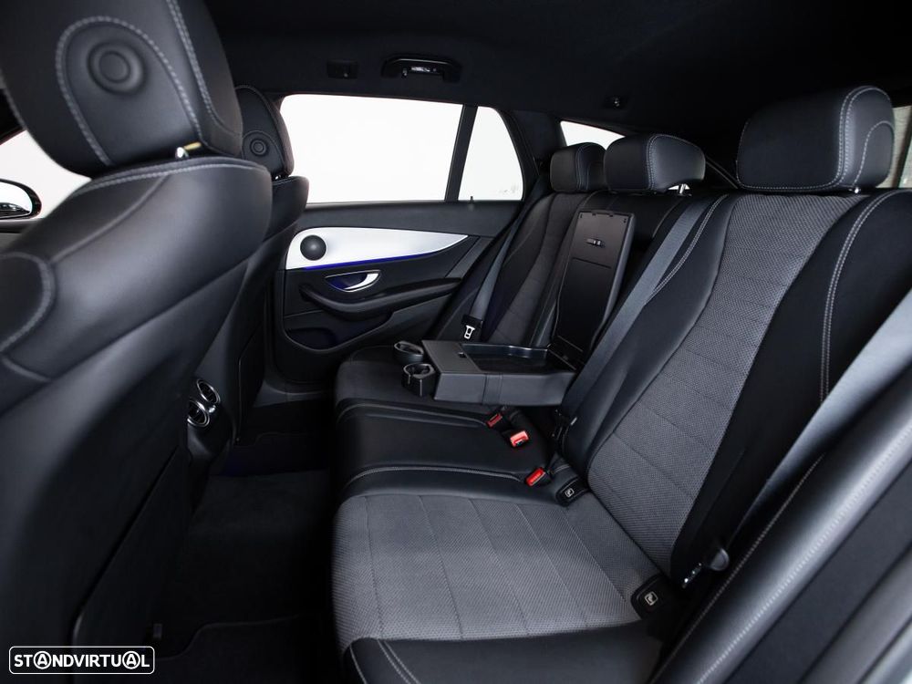 Mercedes-Benz E 300 de Avantgarde - 10