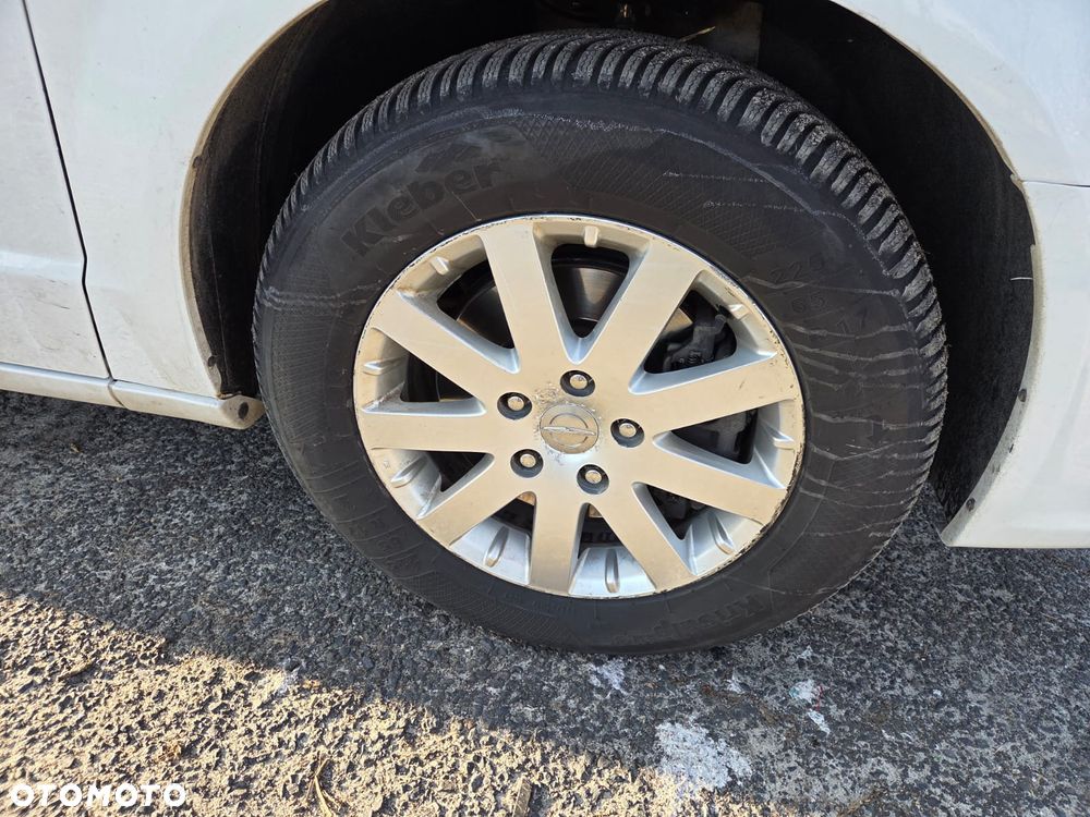 Chrysler Town & Country - 10