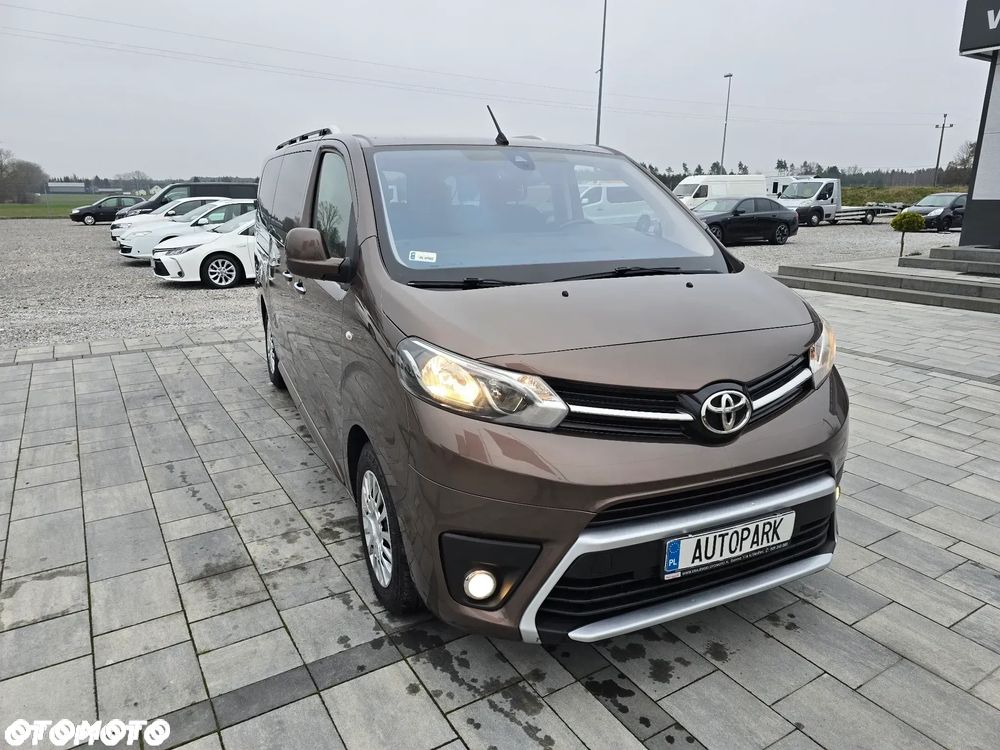 Toyota Proace Verso 2.0 D4-D Medium VIP - 2