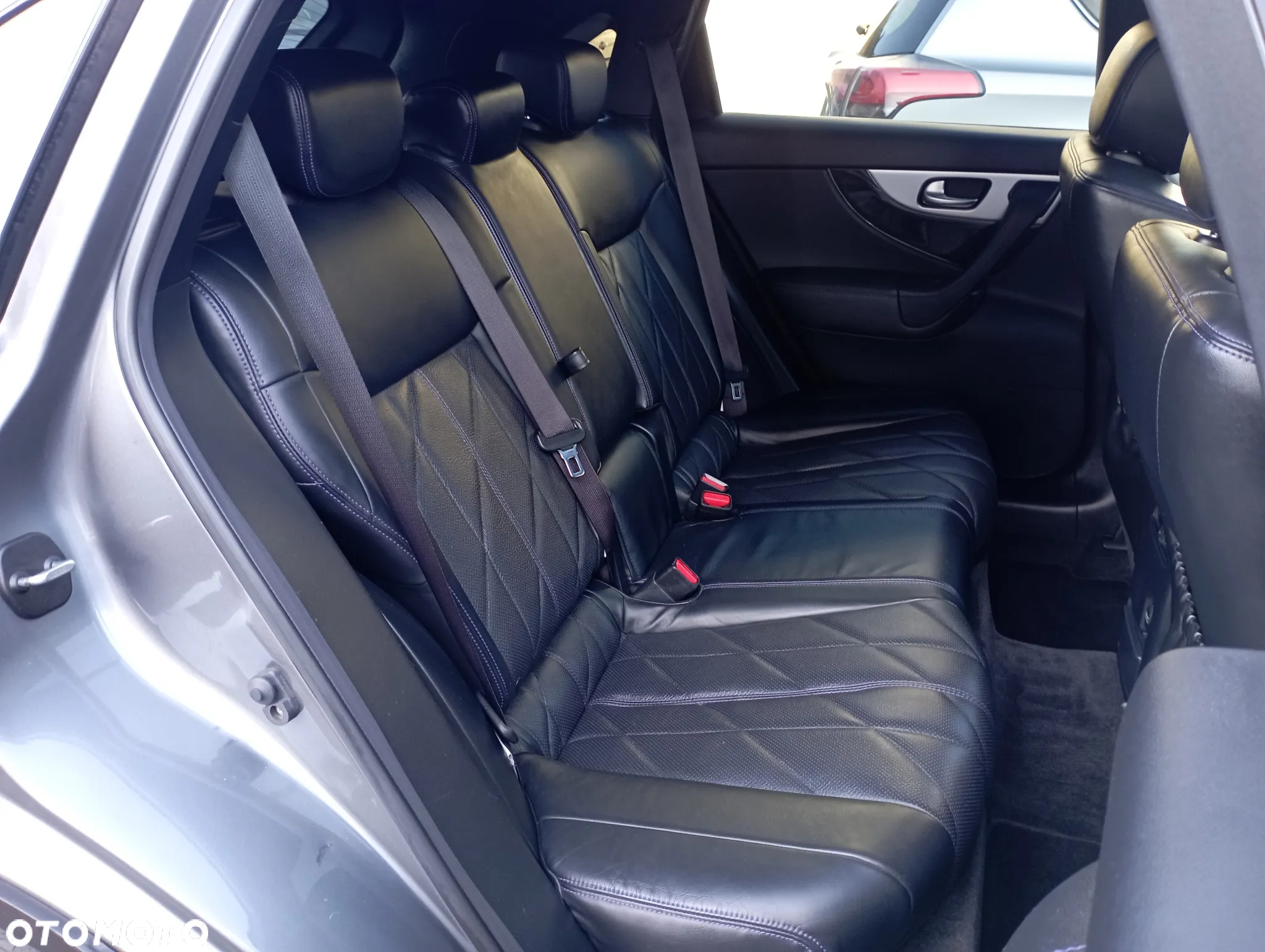 Infiniti Q70 3.0d S Premium - 11