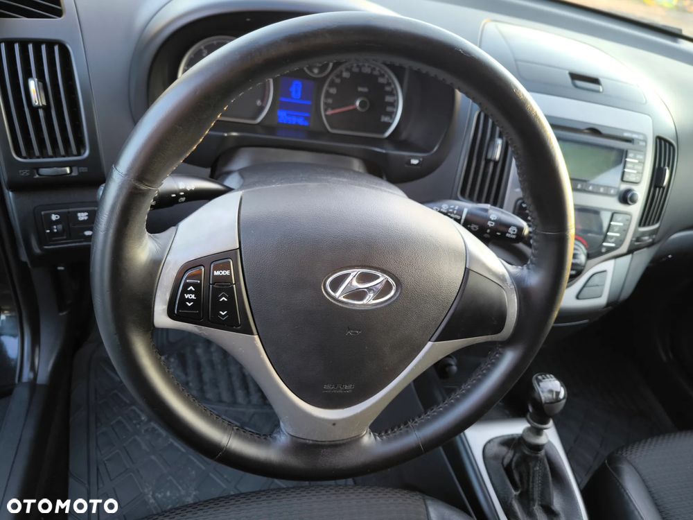 Hyundai i30 1.6 CRDi Premium - 9