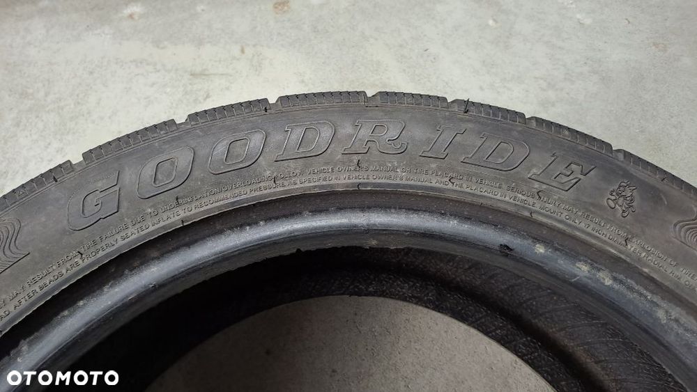 Opona zimowa GoodRide SW601 225/45 R17 - 2
