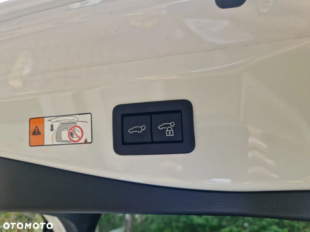 Toyota C-HR 2.0 Hybrid Dynamic Force Executive - 26