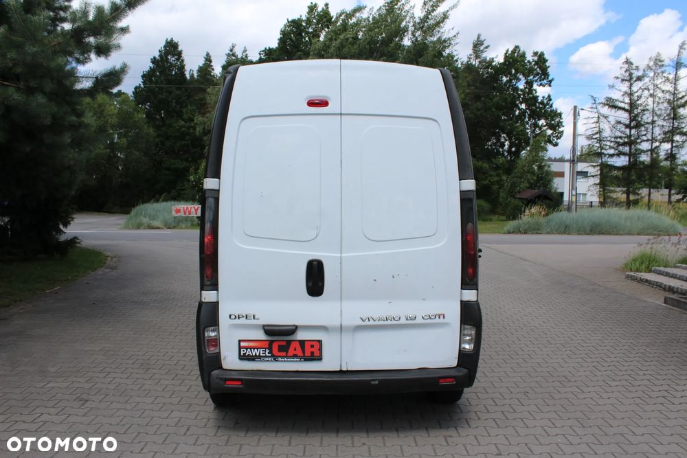 Opel Vivaro - 8