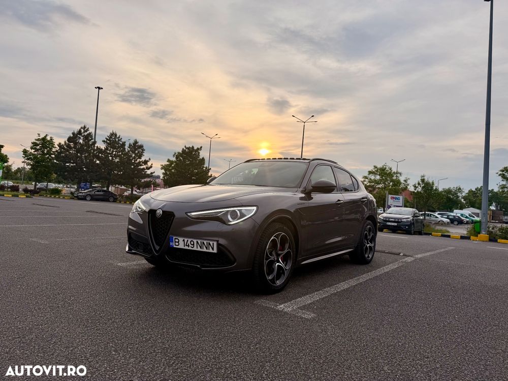 Alfa Romeo Stelvio 2.0 Turbo 16V AT8-Q4 Veloce - 3
