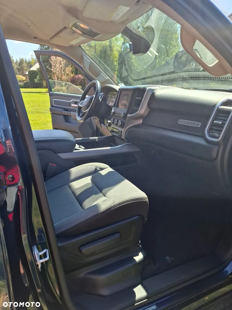 RAM 1500 5.7 Crew Cab Bighorn - 11
