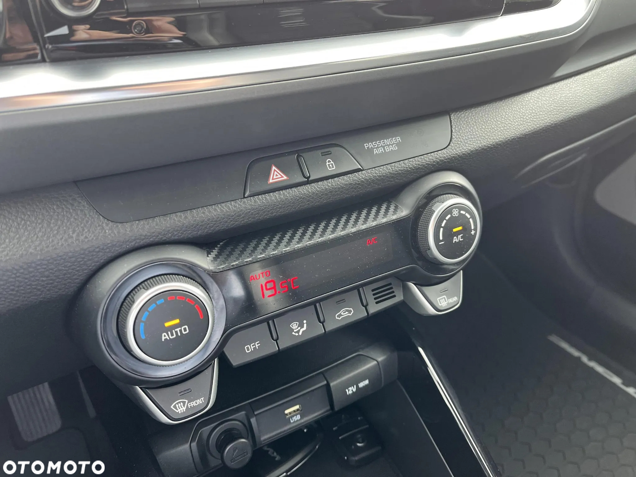 Kia Stonic 1.0 T-GDI L Business Line - 22