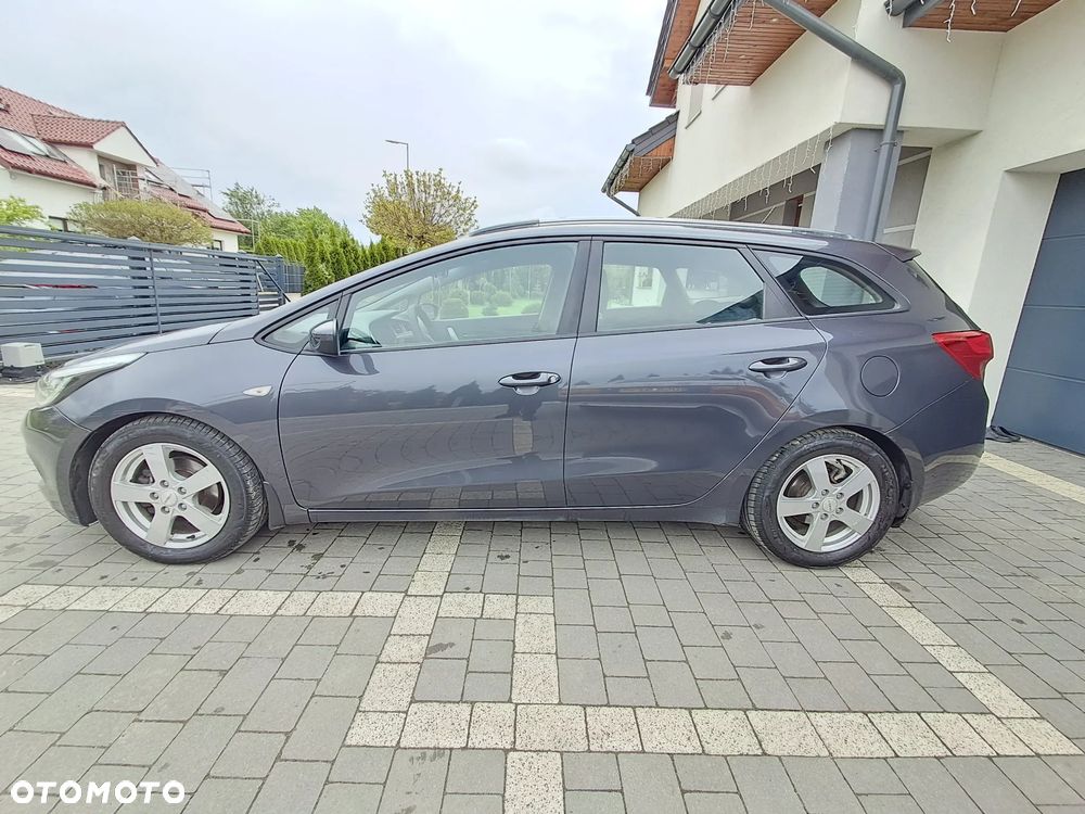 Kia Ceed 1.6 CRDi L - 11