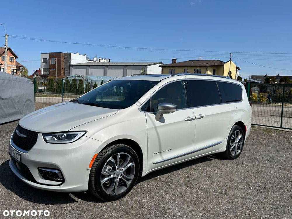 Chrysler Pacifica - 7