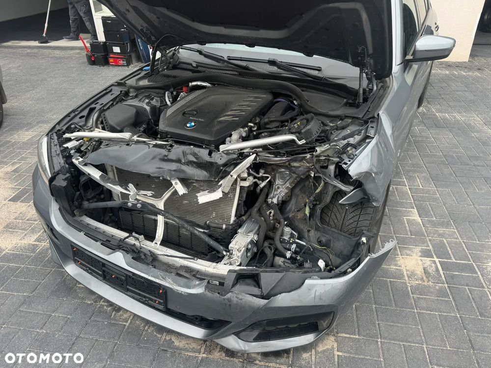 BMW Seria 5 530d xDrive mHEV M Sport sport - 8