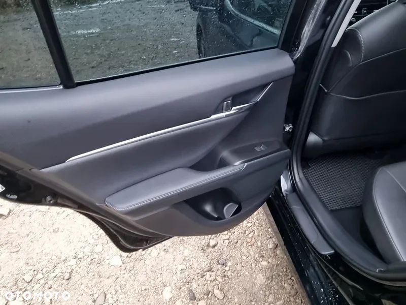 Toyota Camry 2.5 Hybrid Prestige CVT - 37