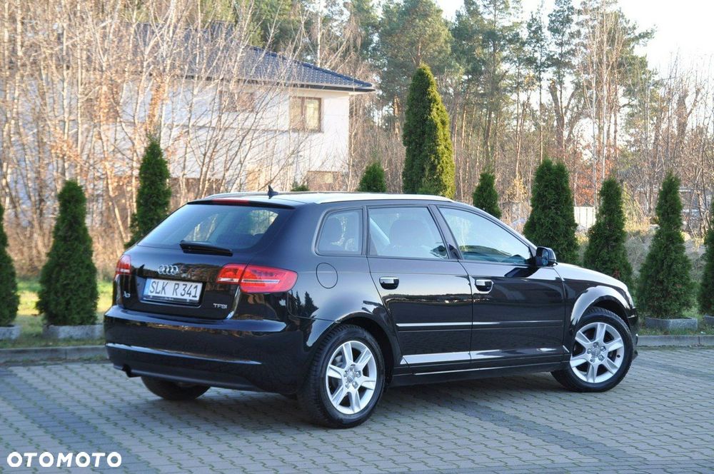 Audi A3 Sportback - 5
