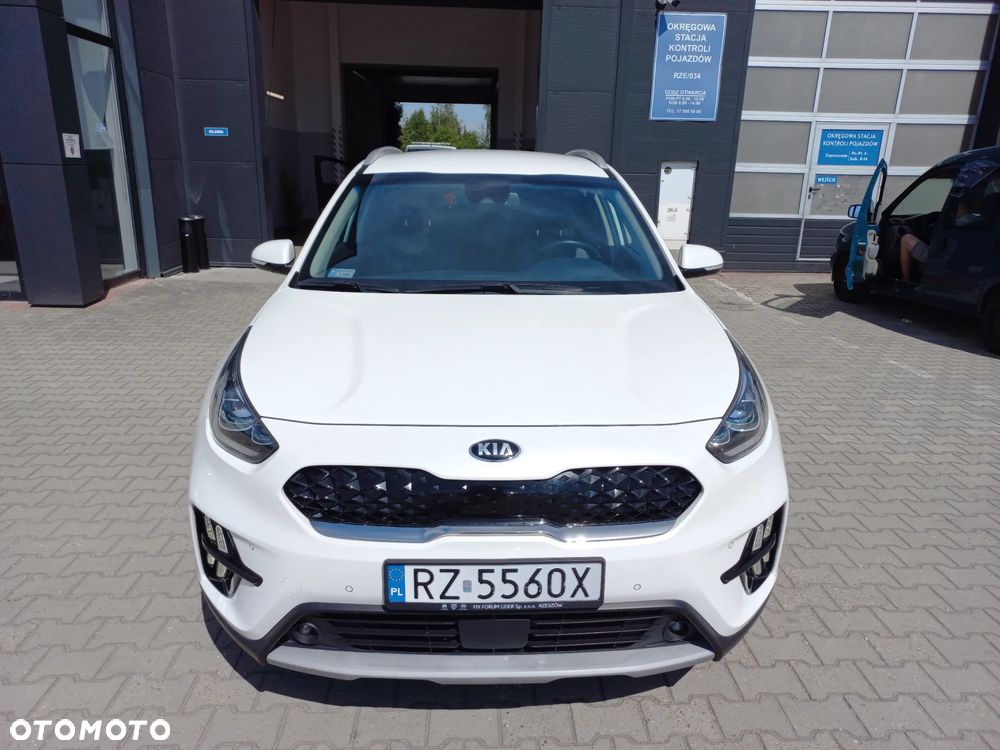 Kia Niro 1.6 GDI Hybrid M - 2