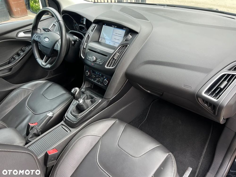 Ford Focus 1.5 EcoBoost Titanium Business - 20