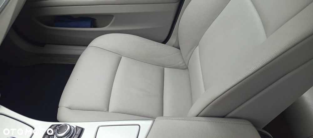 BMW Seria 5 520d - 13