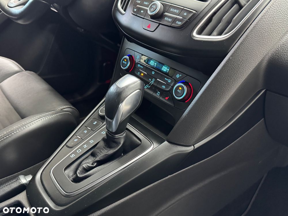 Ford Focus 2.0 TDCi ST PowerShift - 12