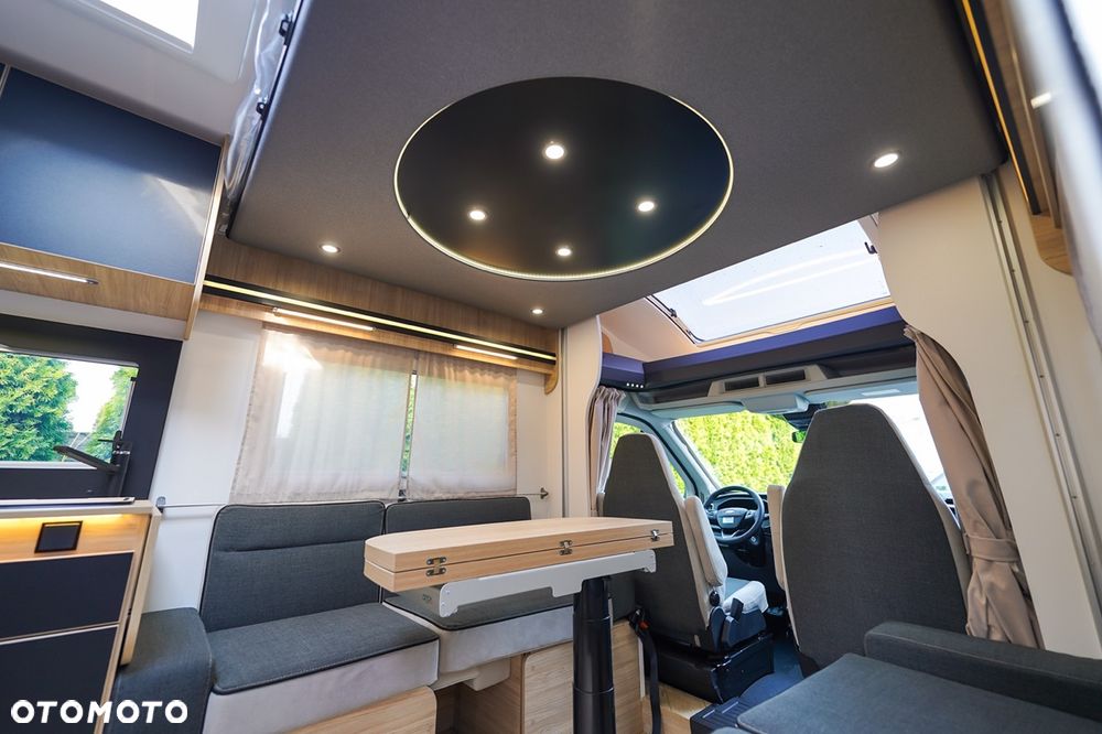 Ford Chausson 720 Titanium Line - 16
