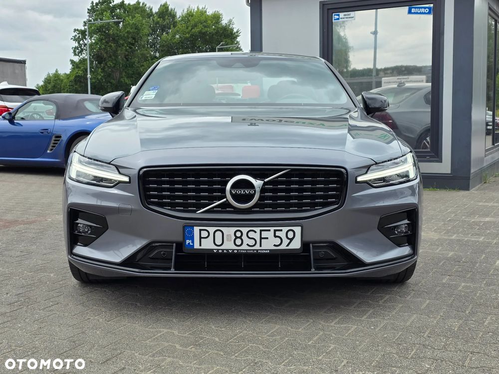 Volvo S60 B4 B R-Design - 4