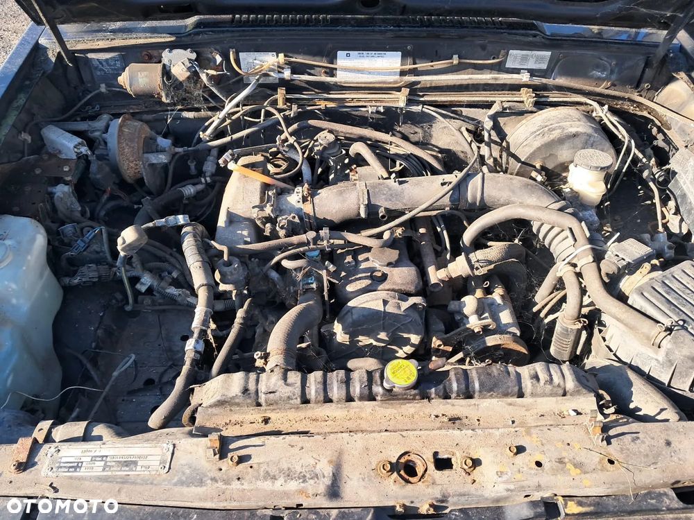 ❌Dawca części❌  ISUZU TROOPER I 4X4 1992 R 2.6 MPI KOD: RLJ KOD LAK: 826/10 - 15