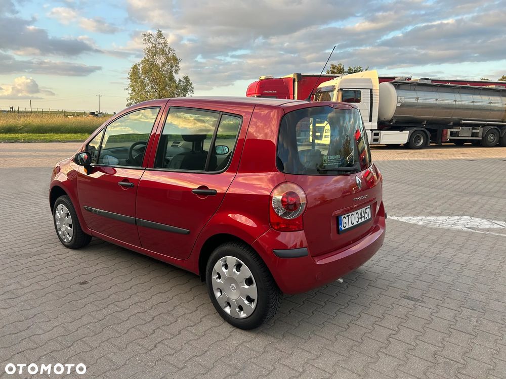 Renault Modus - 1