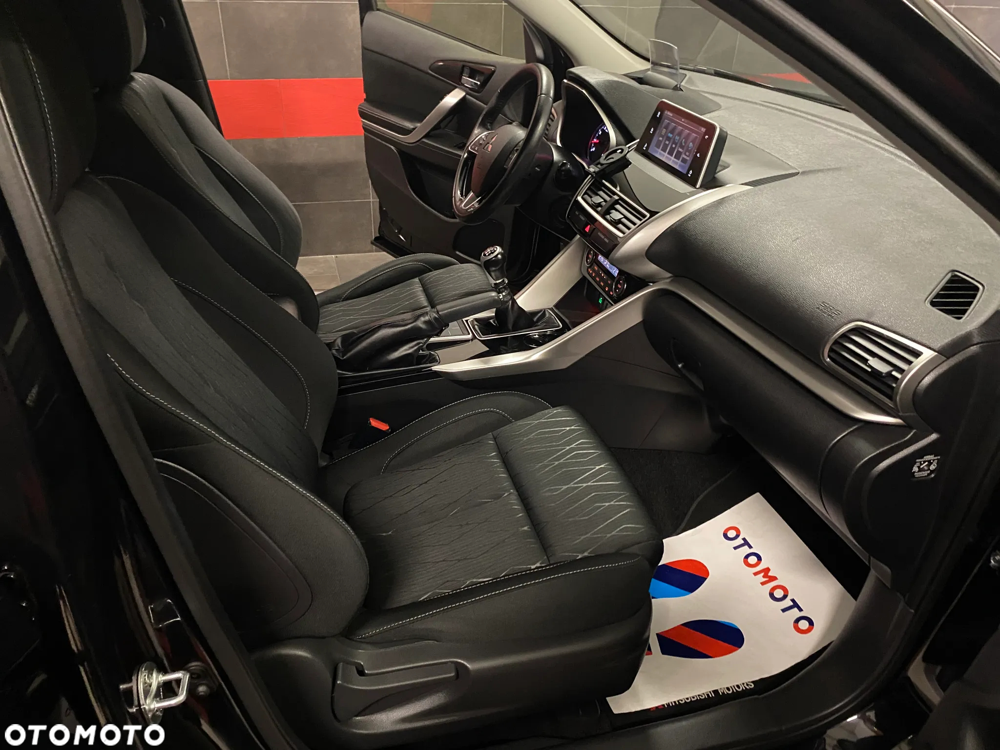 Mitsubishi Eclipse Cross 1.5 T Intense - 13
