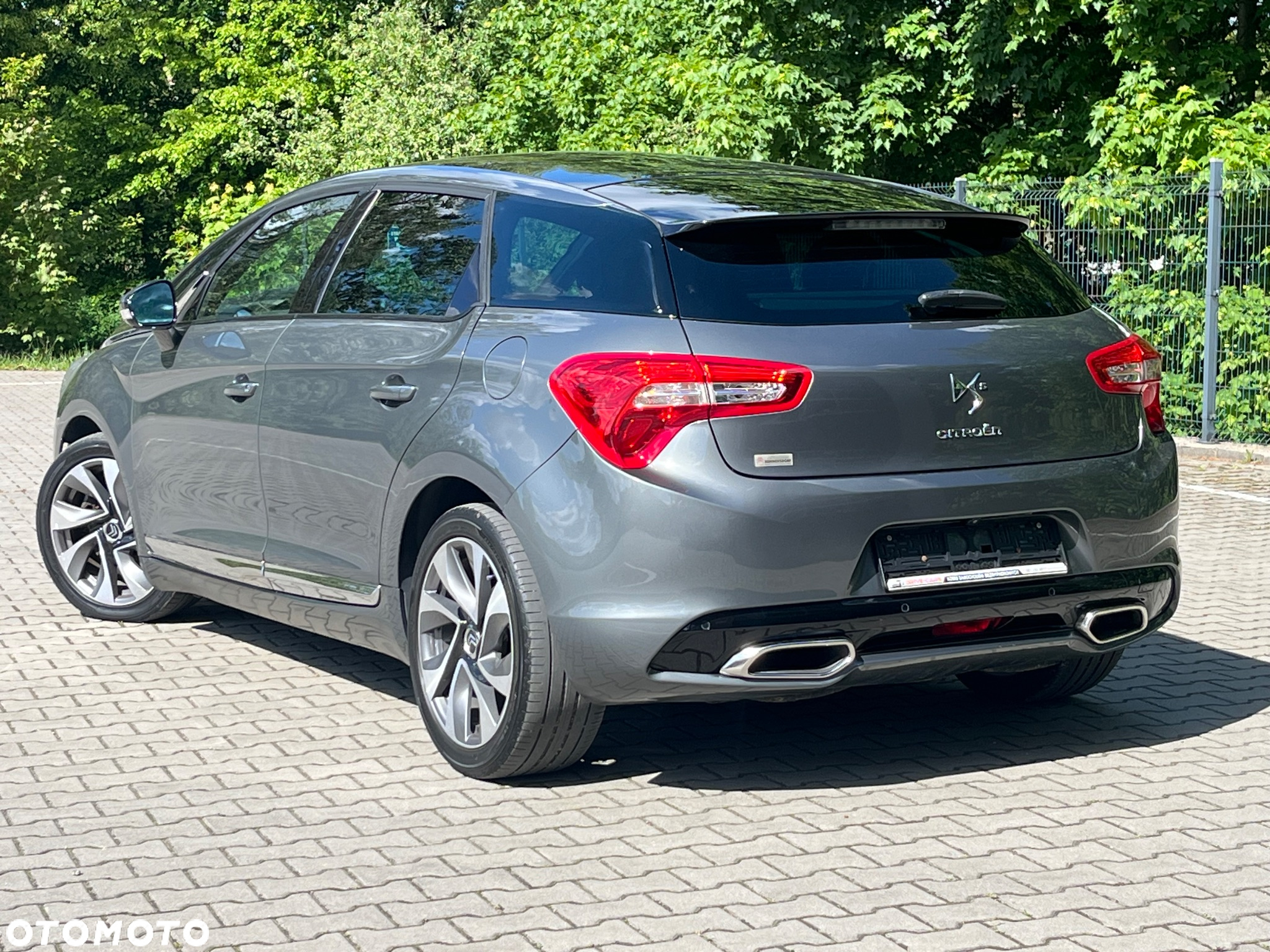 Citroën DS5 HDi 165 SportChic - 4