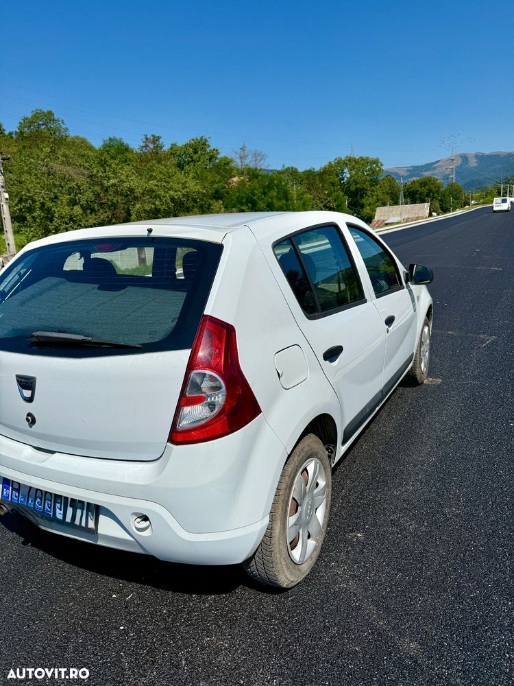 Dacia Sandero 1.2 - 9